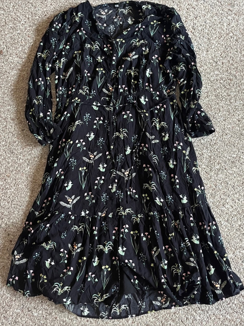 Uniqlo Black Floral Print midi dress button down tiered tie waist women’s large
